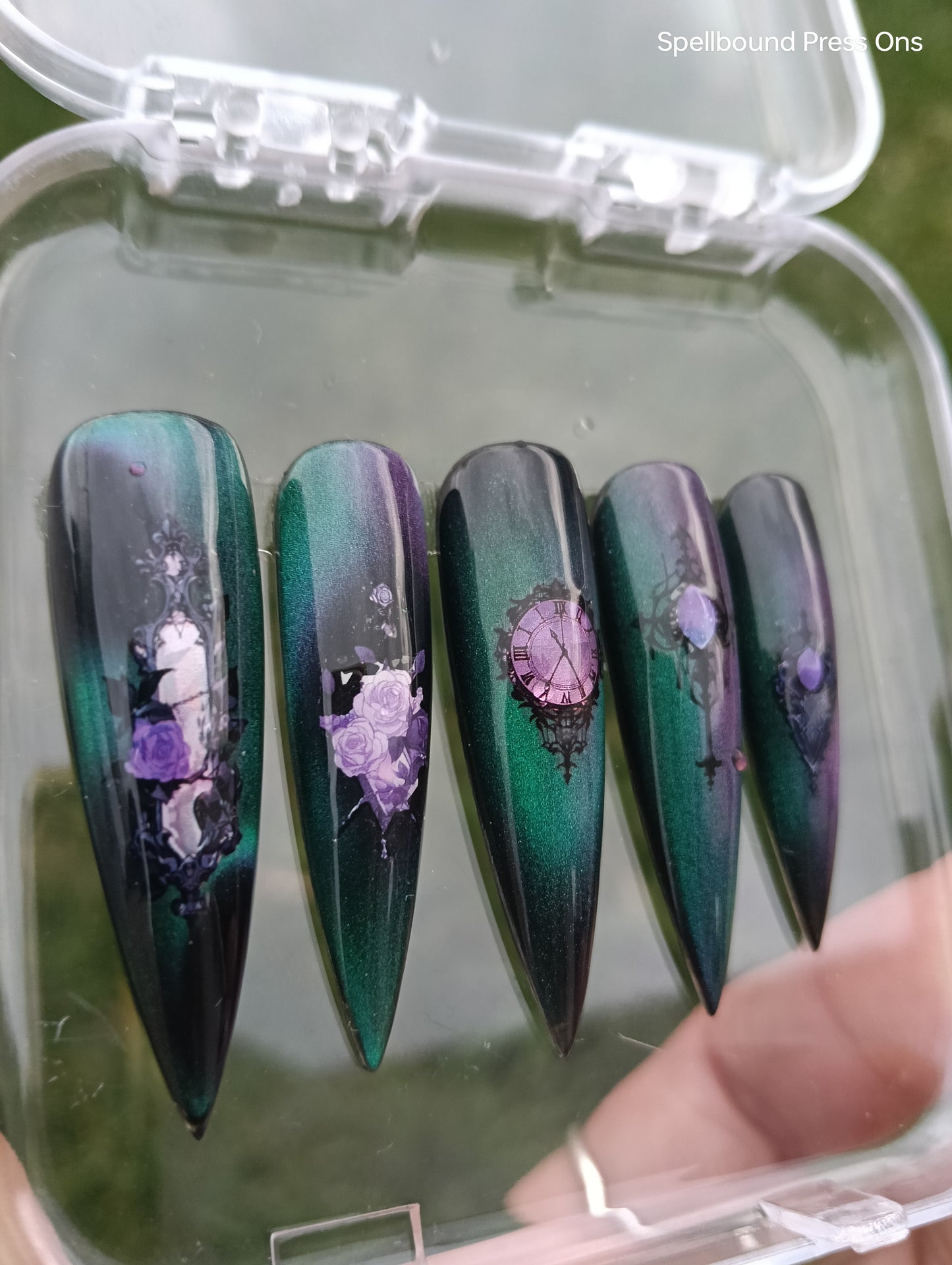 Emerald Amethyst Abyss