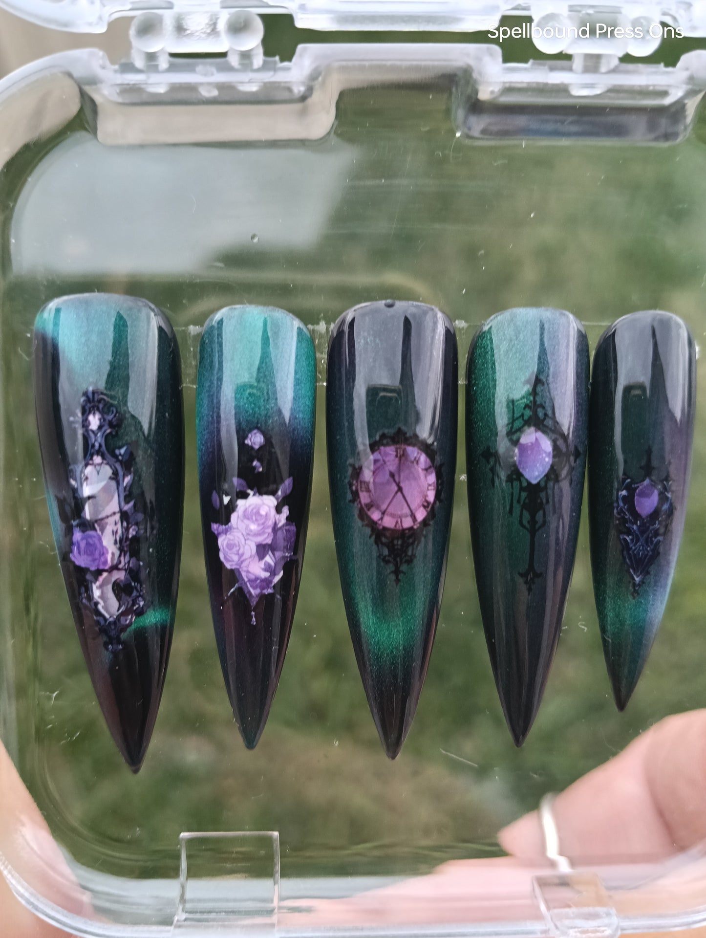 Emerald Amethyst Abyss