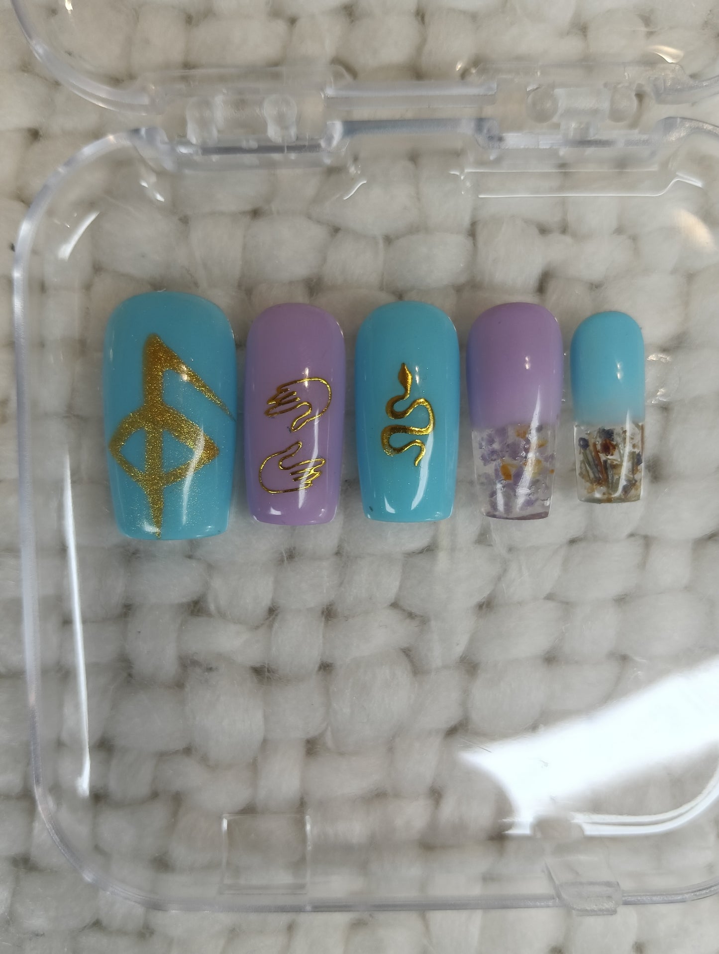 Healing spell nails